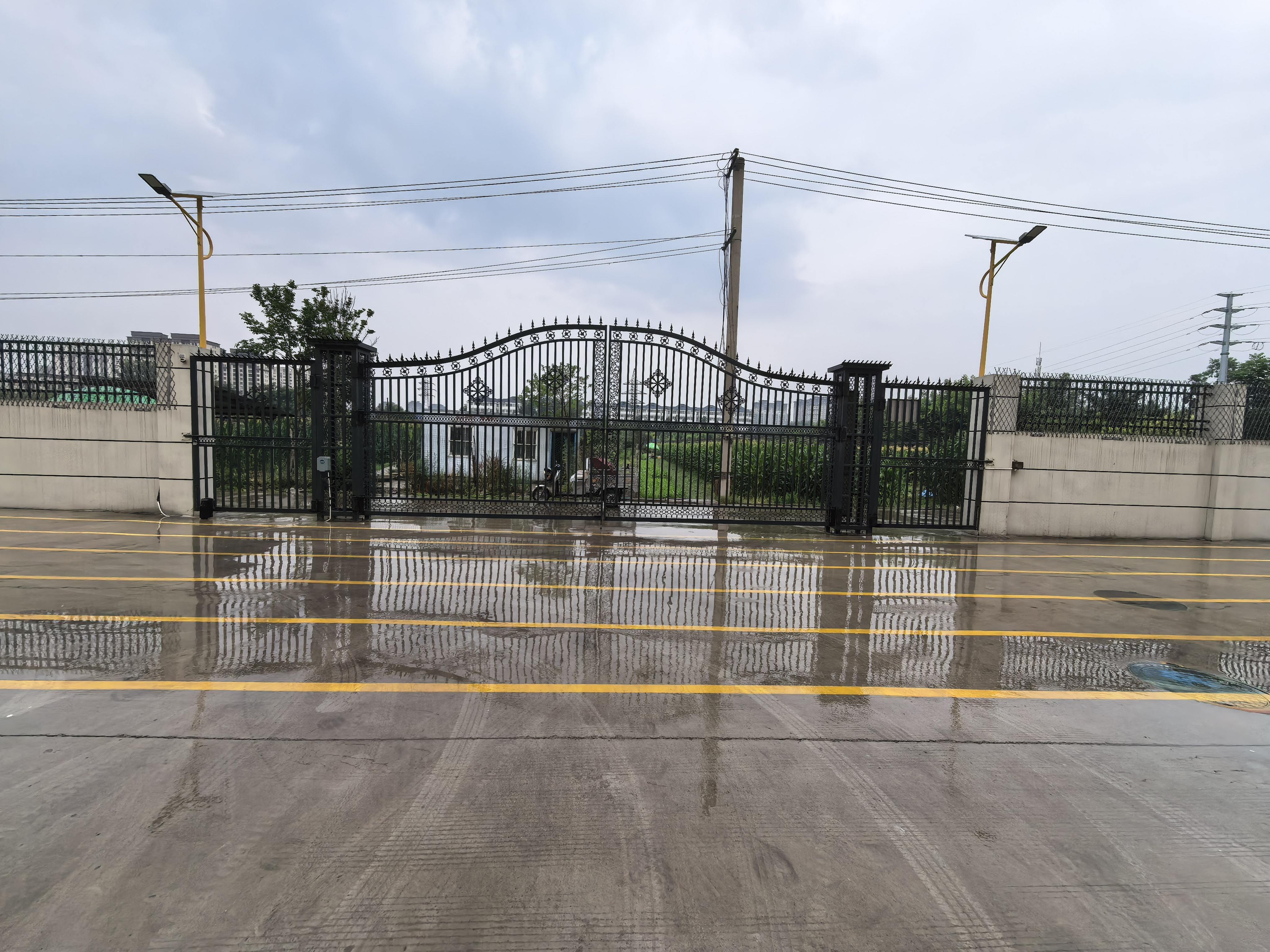 学校大门