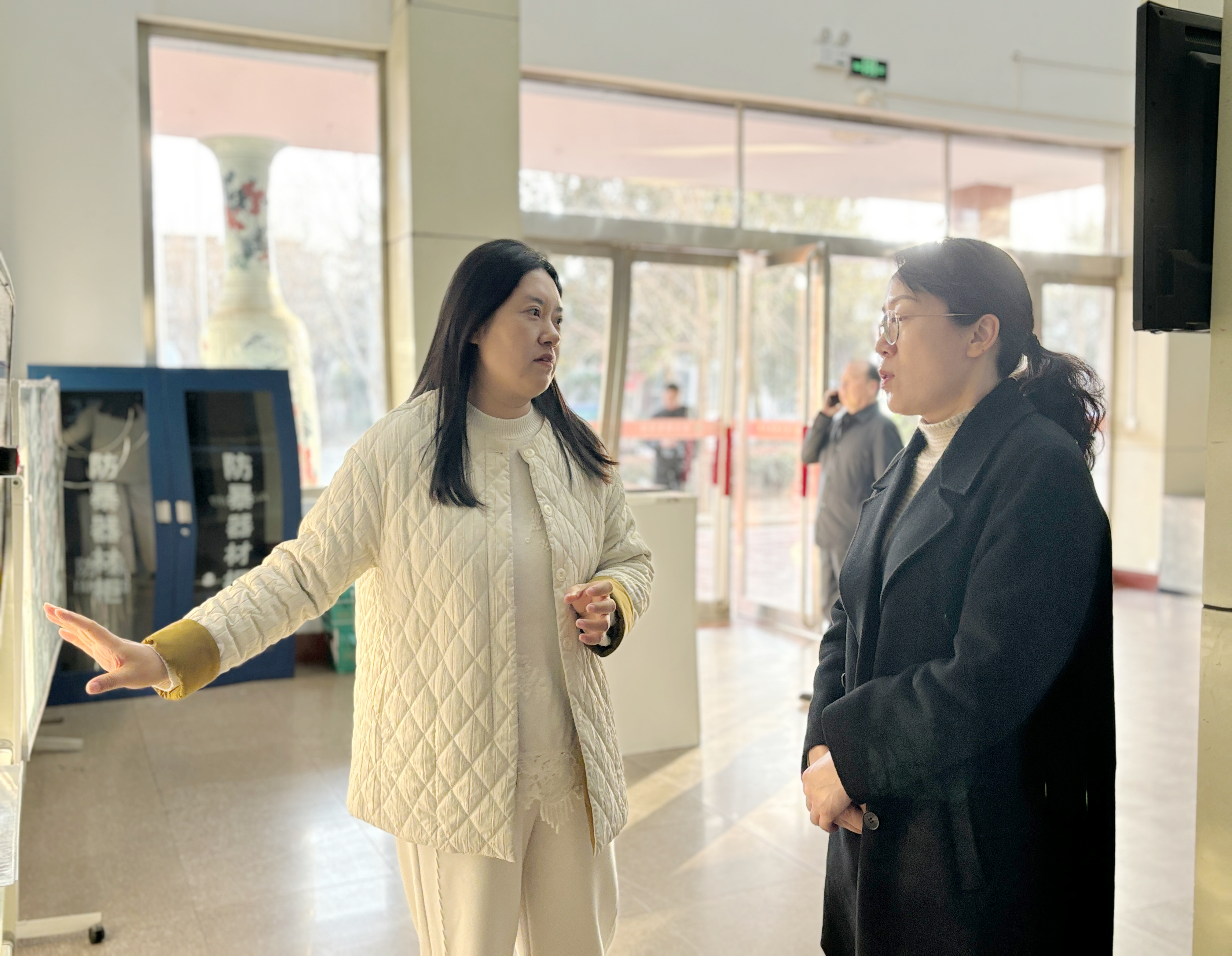 调研组实地走访教学教室