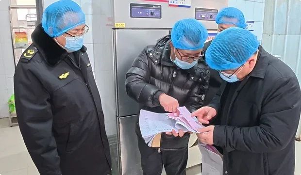 新闻封面