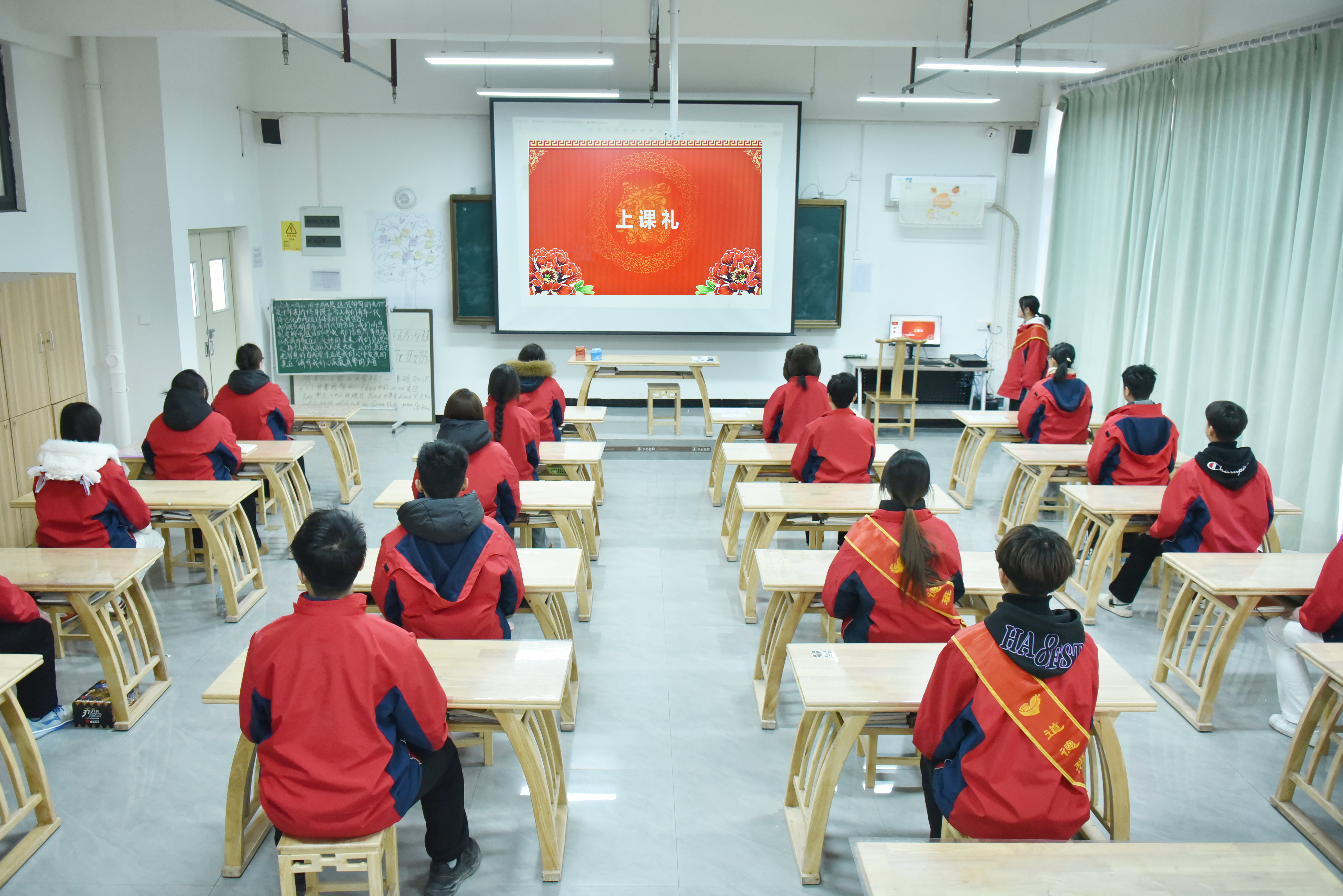 德行教育先行，再成才